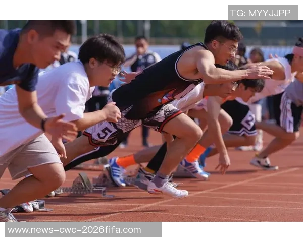 深圳大学足球队奋勇拼搏展现青春风采助力校园文化建设与体育发展 深圳大学足球队奋勇拼搏展现青春风采助力校园文化建设与体育发展